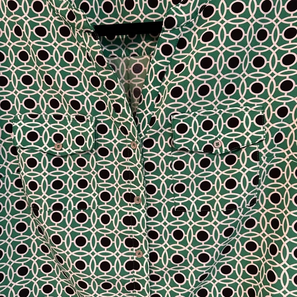 Notations Green and Black Geometric Blouse - Picture 3 of 4